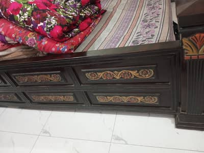 king size bed dressing table and 2 side tables in good condition