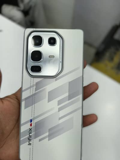 Urgent base sale  need money