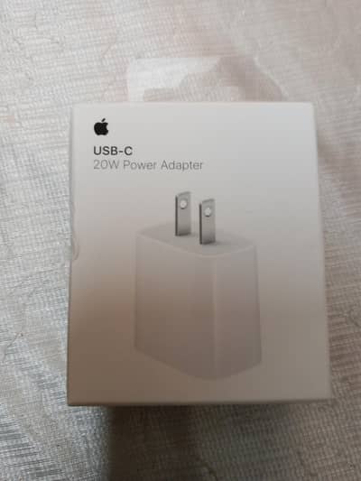 Fast charging USB-C Power Adapter