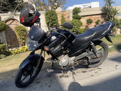 YBR 125 lush condition for sale second owner well maintained yamaha