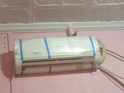 bilkul ok new hy Packinhg tak ni utri hui room