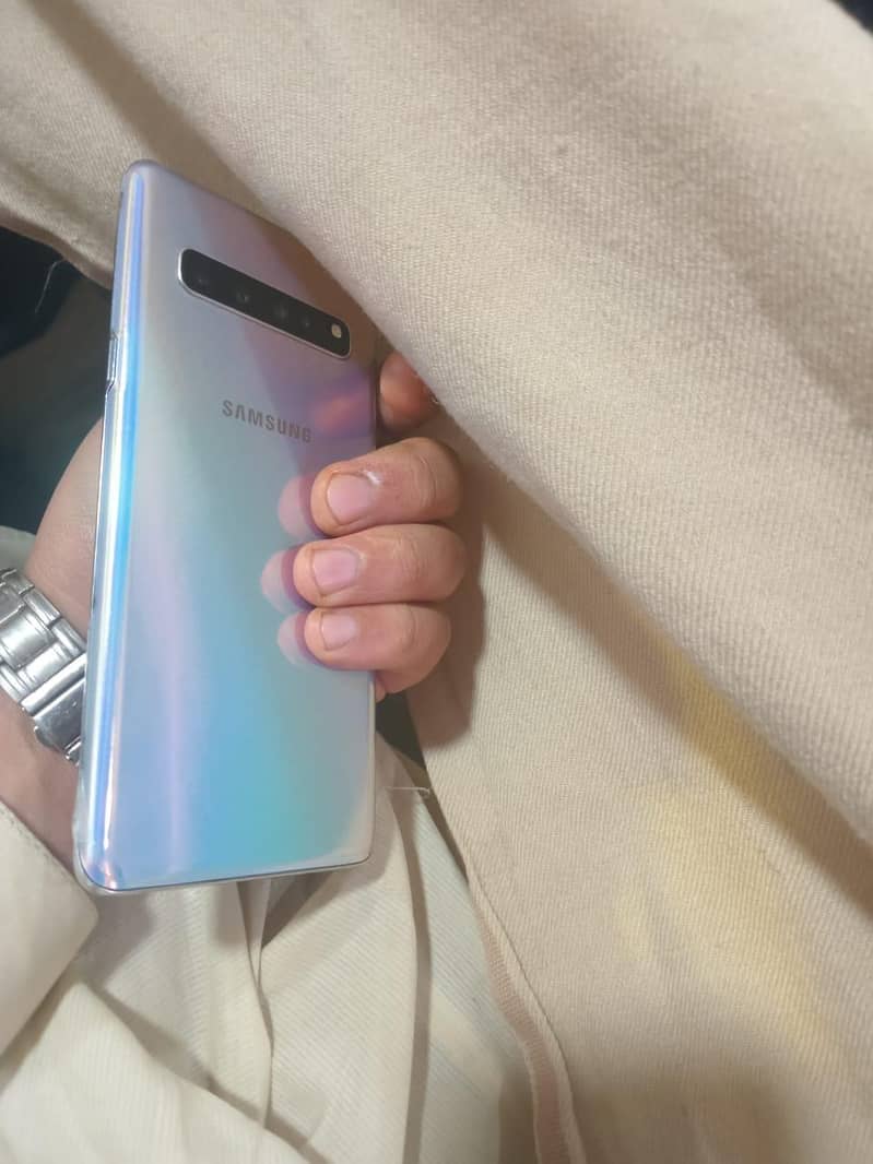 SAMSUNG S10 5G 4