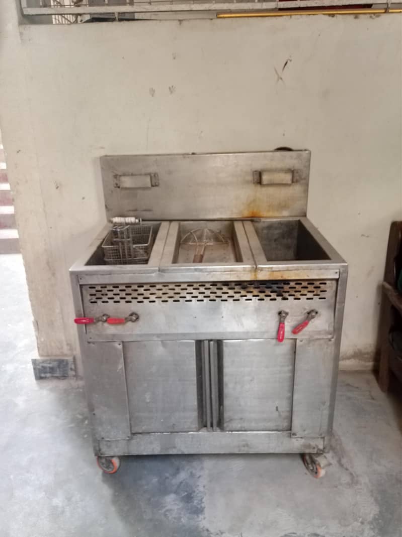 fryer machine. 0