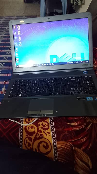 Samsung 8 gb ram 300gb rom come i5 second generatin