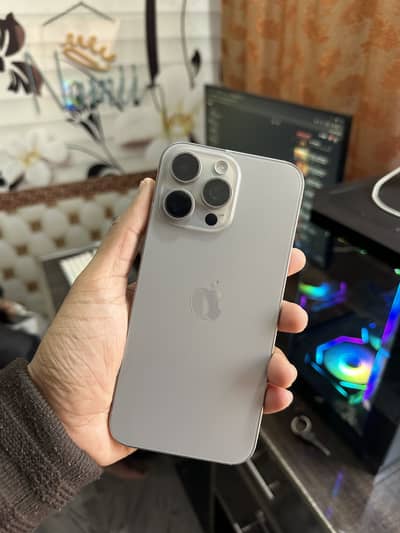 15 pro max natural titanium