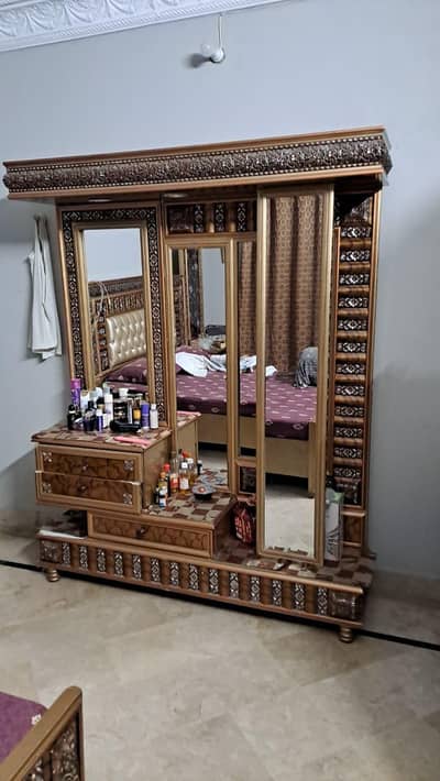 bed or deressing  with side table