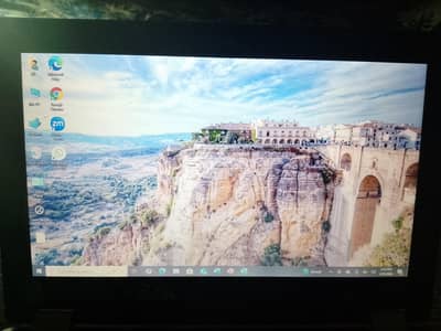 Haier Y11C laptop lush piece with charger