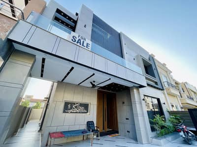 10 Marla Brand New House For Sale in Bahria Town