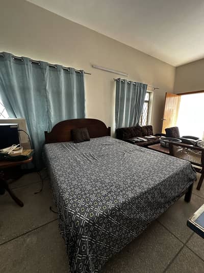 Double bed with mattress