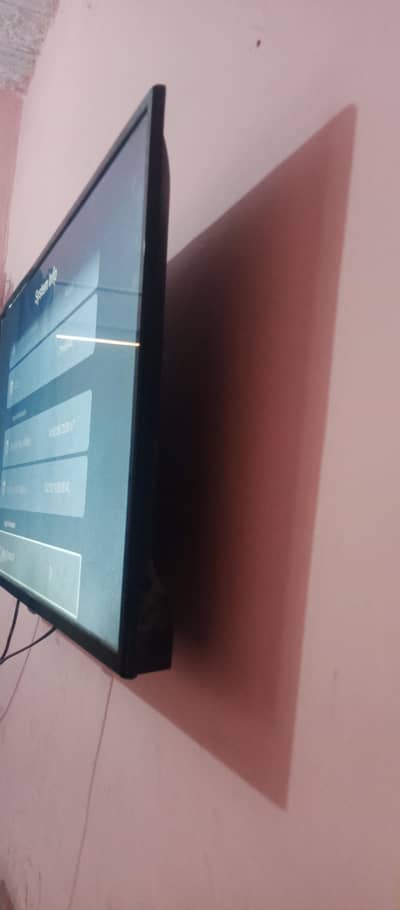 Samsung Smart LED urgent sale 43 inch 0.3. 1.7. 1.0. 9.7. 4.7. 7