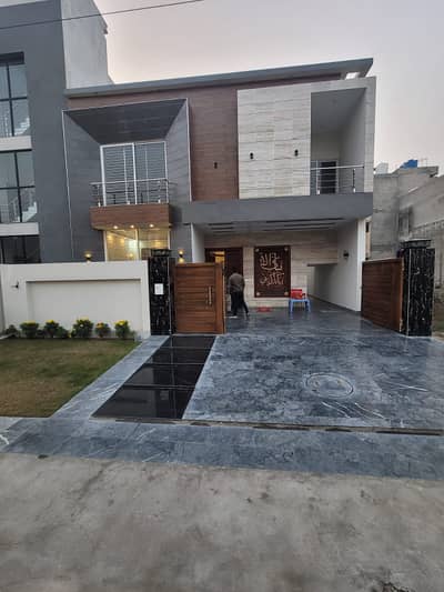 10 Marla House for Sale in Jubilee Town