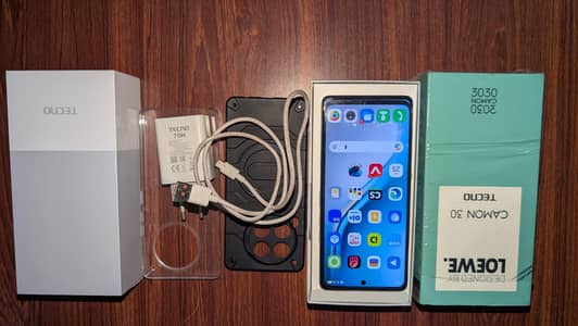 Tecno camon 30