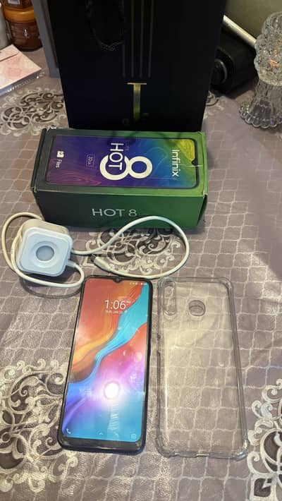 Infinix Hot 8 Lite