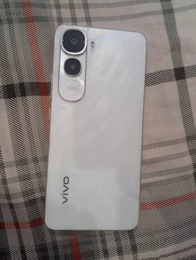 Vivo Y400 - 10/10- 9 Months Warranty - Excellent Deal