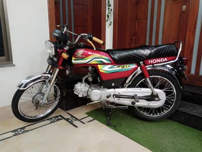 0313-8954040 Totall Jenuine Bike 22/23 1st owner just buy and use