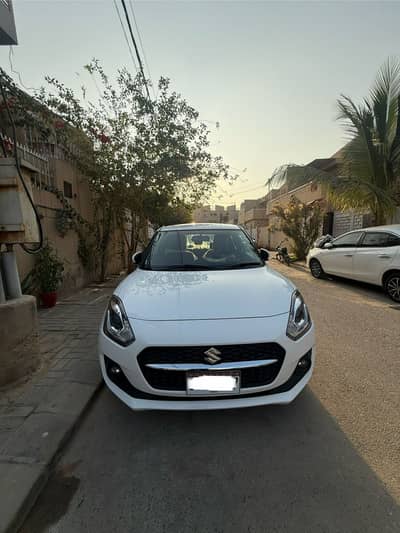 Suzuki Swift GLX CVT 2025