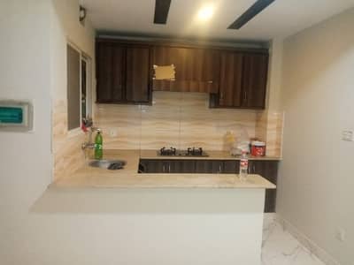 Two bed unfernish flat available for rent in e11.