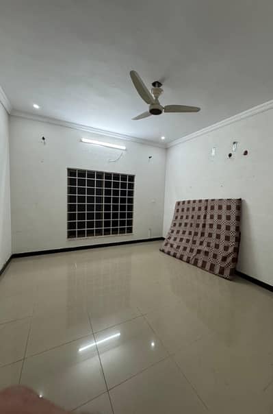 Kanal Upper Portion Available For Rent Bahria Enclave