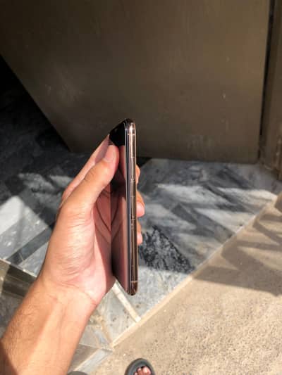 iPhone Xs PTA Approved