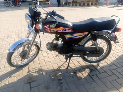 Racer 70cc 2016 Islamabad number demand 52000