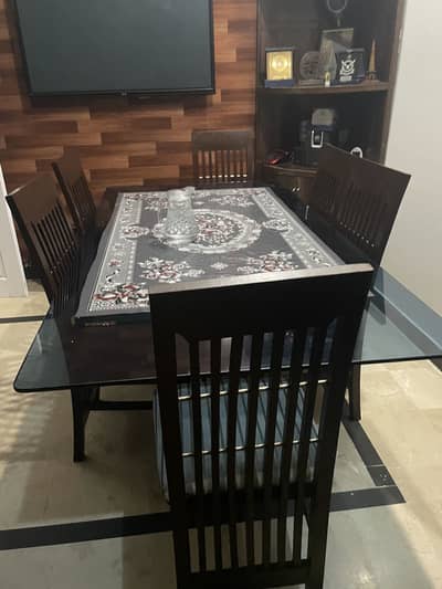 Dining Table with 6 chairs brand new condition