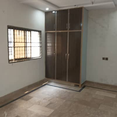 10 Marla Portion First Floor Available In Pak Arab