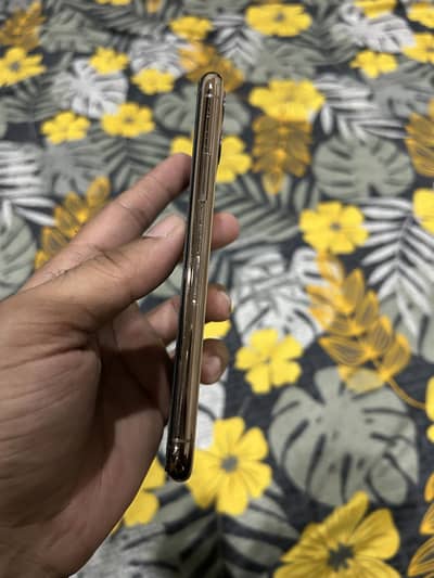 Iphone 11 pro 8.5/10