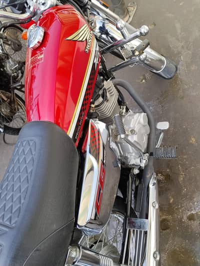Urgent For Sale Honda CG 125 special edition self start