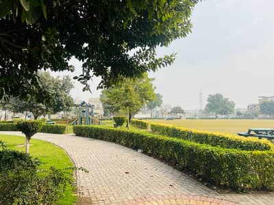 Near To Tim Hortons 1 Kanal Hot Location Plot Available For Sale