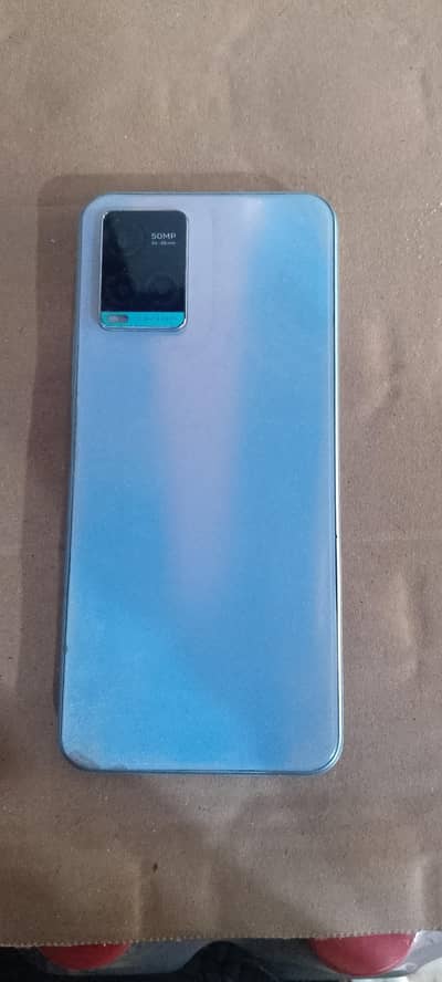 Vivo Y33s – 8GB RAM | 128GB Storage – Excellent Condition