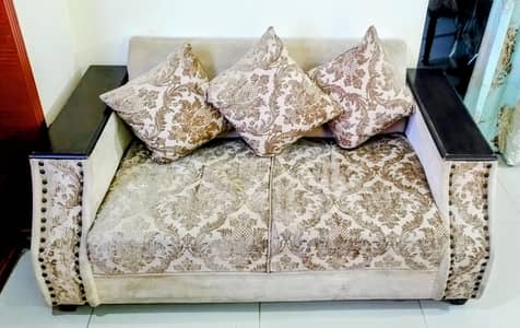 7 Seater Sofa for Sale – Excellent Condition