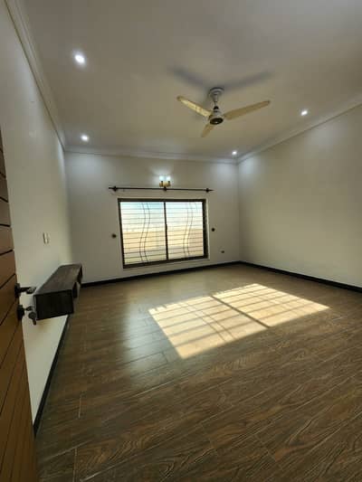 13 Marla Covered House on 2.5 Kanal Plot for Rent