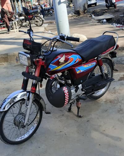 fazool beha waaly log post sy door he rahy