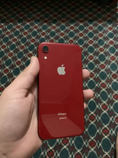iPhone XR FACTORY UNLOCKED