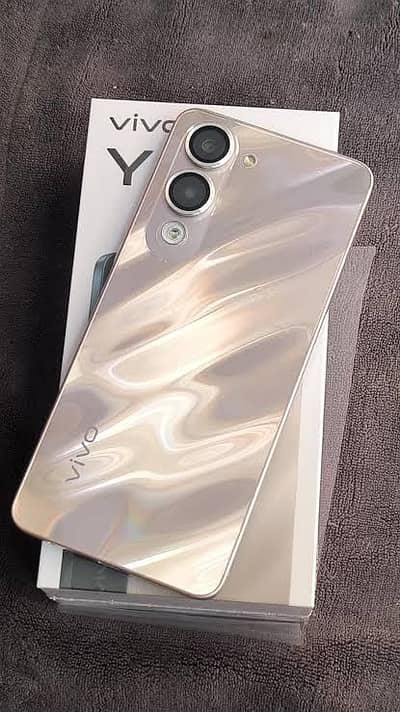 BRAND NEW MOBILE ONLY OPEN BOX AND 3 MONTH USE