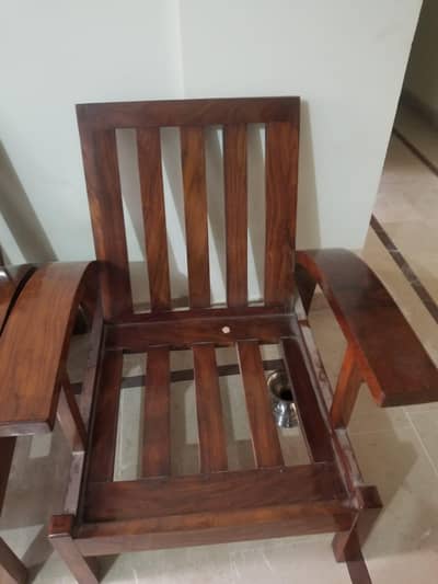 2 single sofa 1 thriple sofa