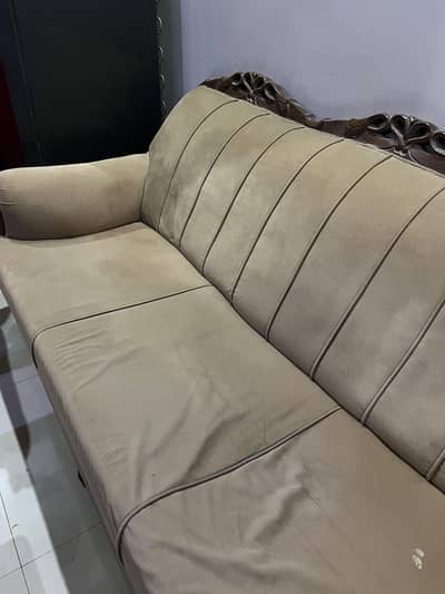 5 seater Sofa Set with good quality wood