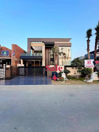 ELEGANT 5-BED FURNISHED BUNGALOW ON 150FT WIDE ROAD IN DHA PHASE 7