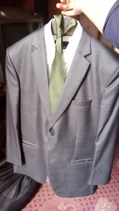 PANT COAT 3 peice set in new condition ( 03027301638)