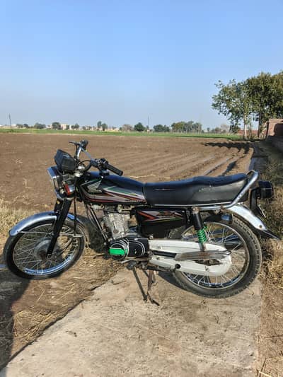 Honda 125 In Good condition with 456 Nomber Plate 16 Model