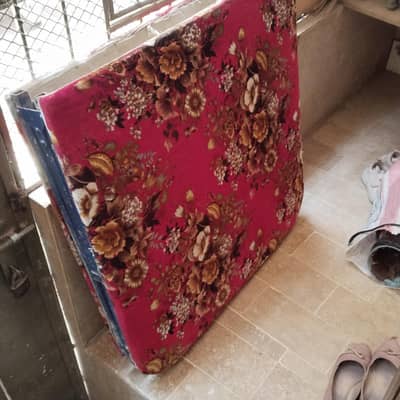 Iron foldable bed with wooden ply upside