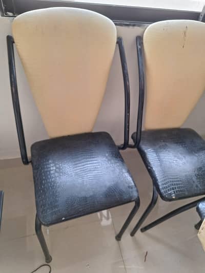 Imported High Curve Glass Dining table, scratch less Glass 6 chairs