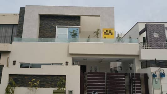 10 MARLA ELEGANT AND FULLY MAINTAINED SUPER HOT LOCATED BUNGALOW IS AVAILABLE IN THE BEST BLOCK OF DHA LAHORE.