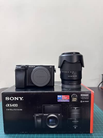 Sony a6400 18-135 lens