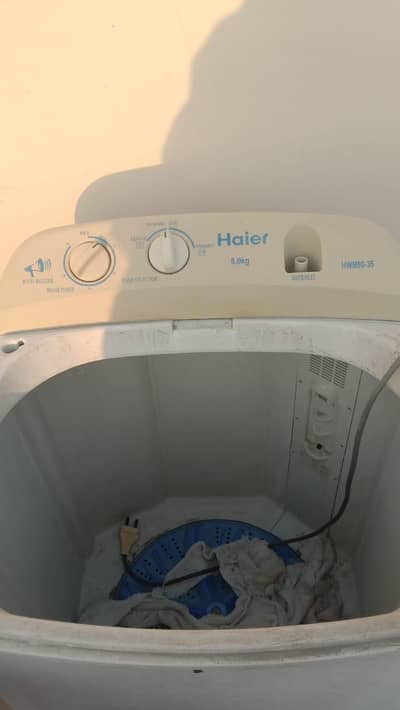 Haier semi automatic washing machine