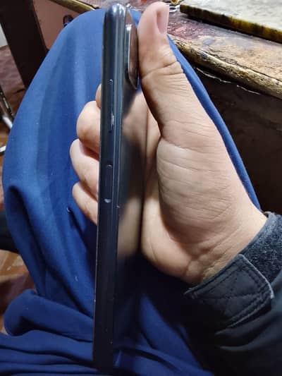 Samsung a22 5g 6gb. 128gb. 0/3/1/3/3//6/1/6/3/0/2 call me