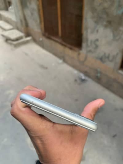 iPhone 8 Plus battery health 75 condition 10by10 factory unlock 64 GB
