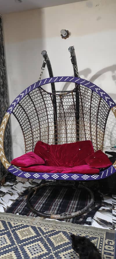 king size jhoola 10/10 condition