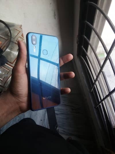 vivo y11