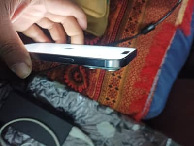 iPhone 16 pro maxx 85000